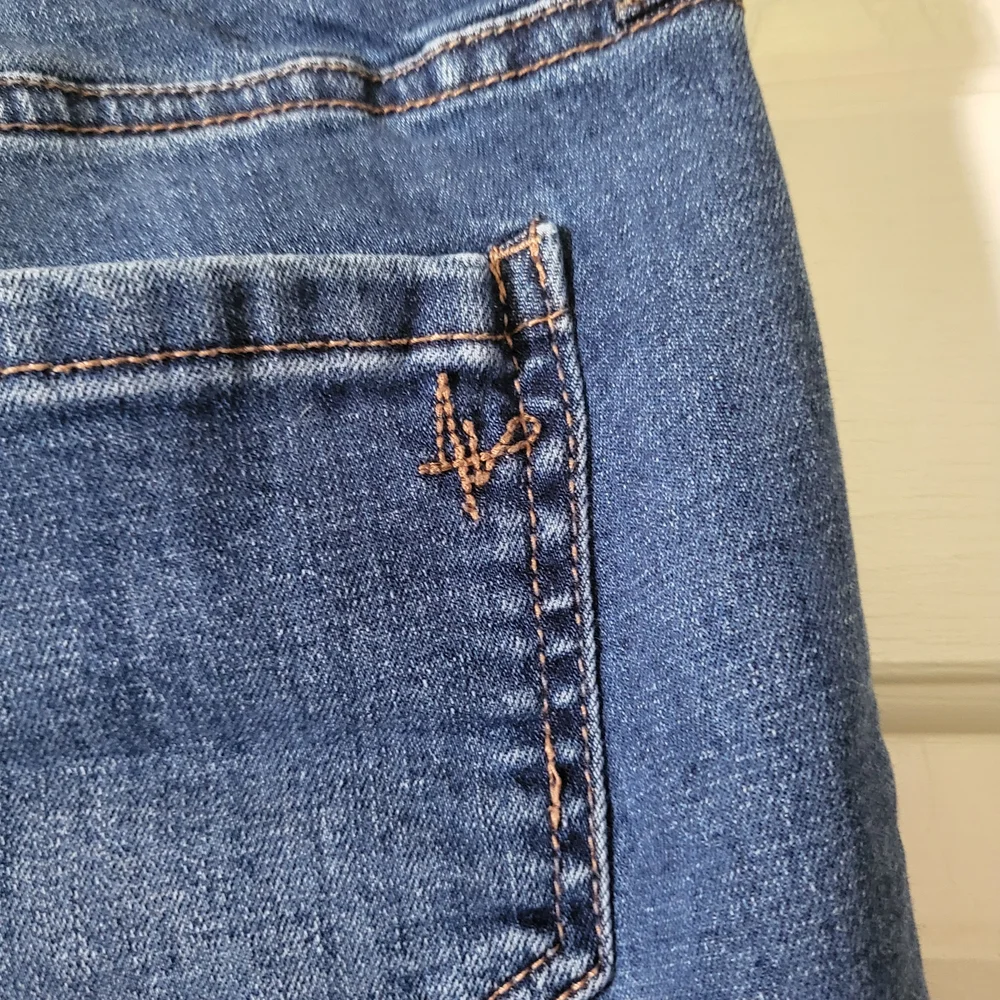 Liverpool Men's Dark Blue Relaxed Jeans - Picture 5 of 5